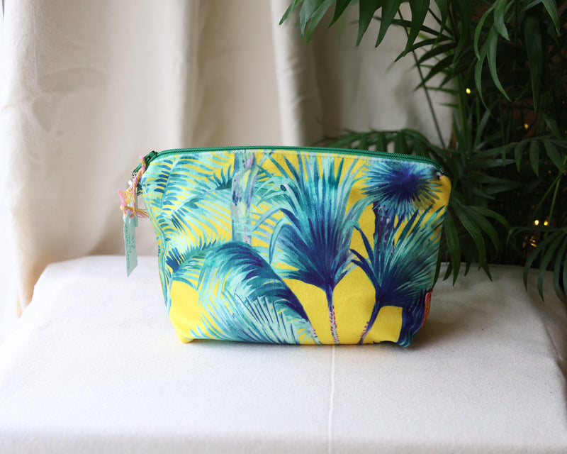 Pouches & Purses