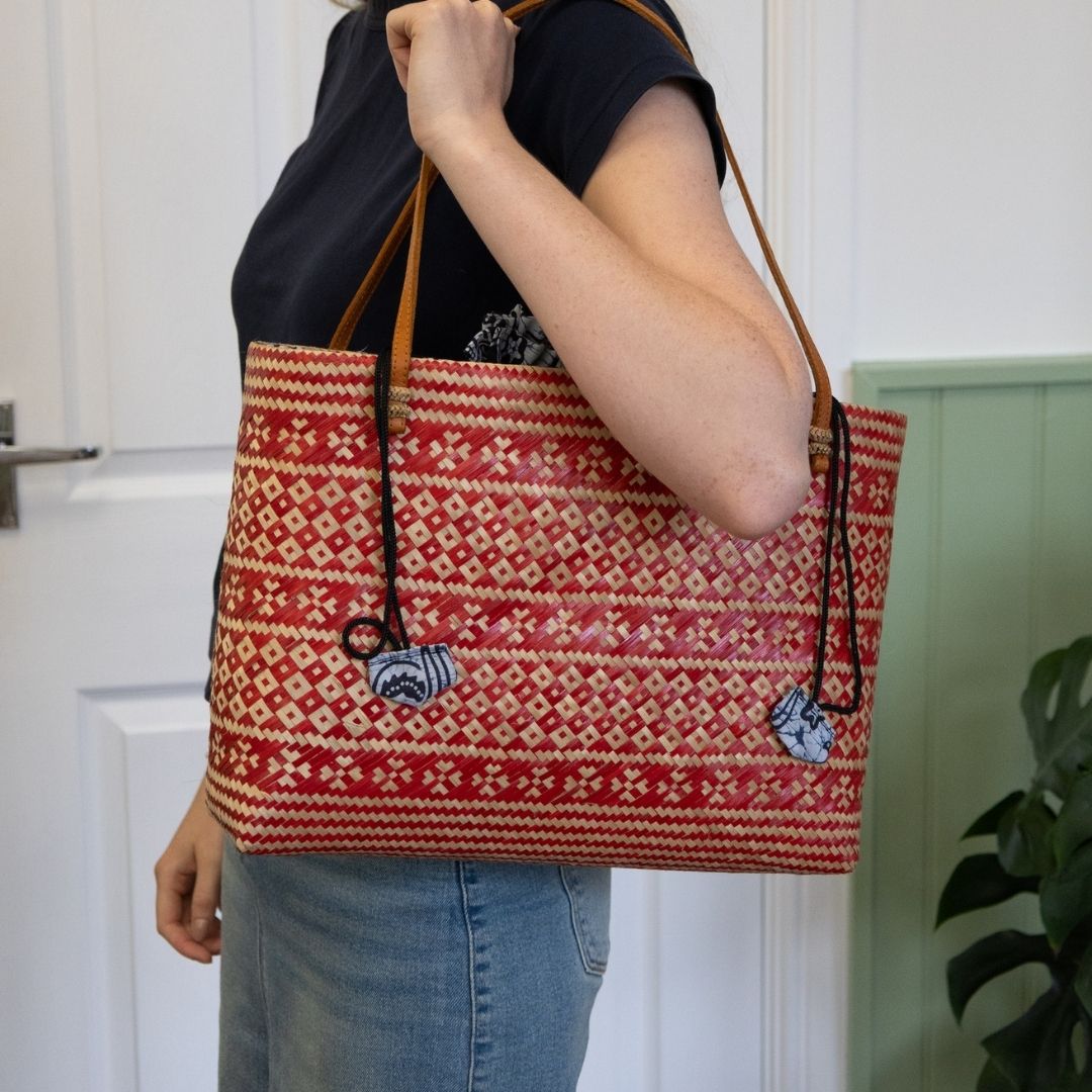 Bamboo Lined Tote - Red