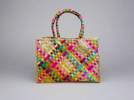 Update Your Bag Game: Swappable Straps & Stunning Bali Bags