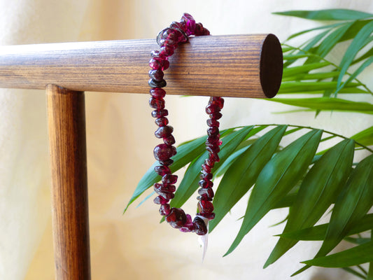 Garnet Crystal Chipstone Bracelet